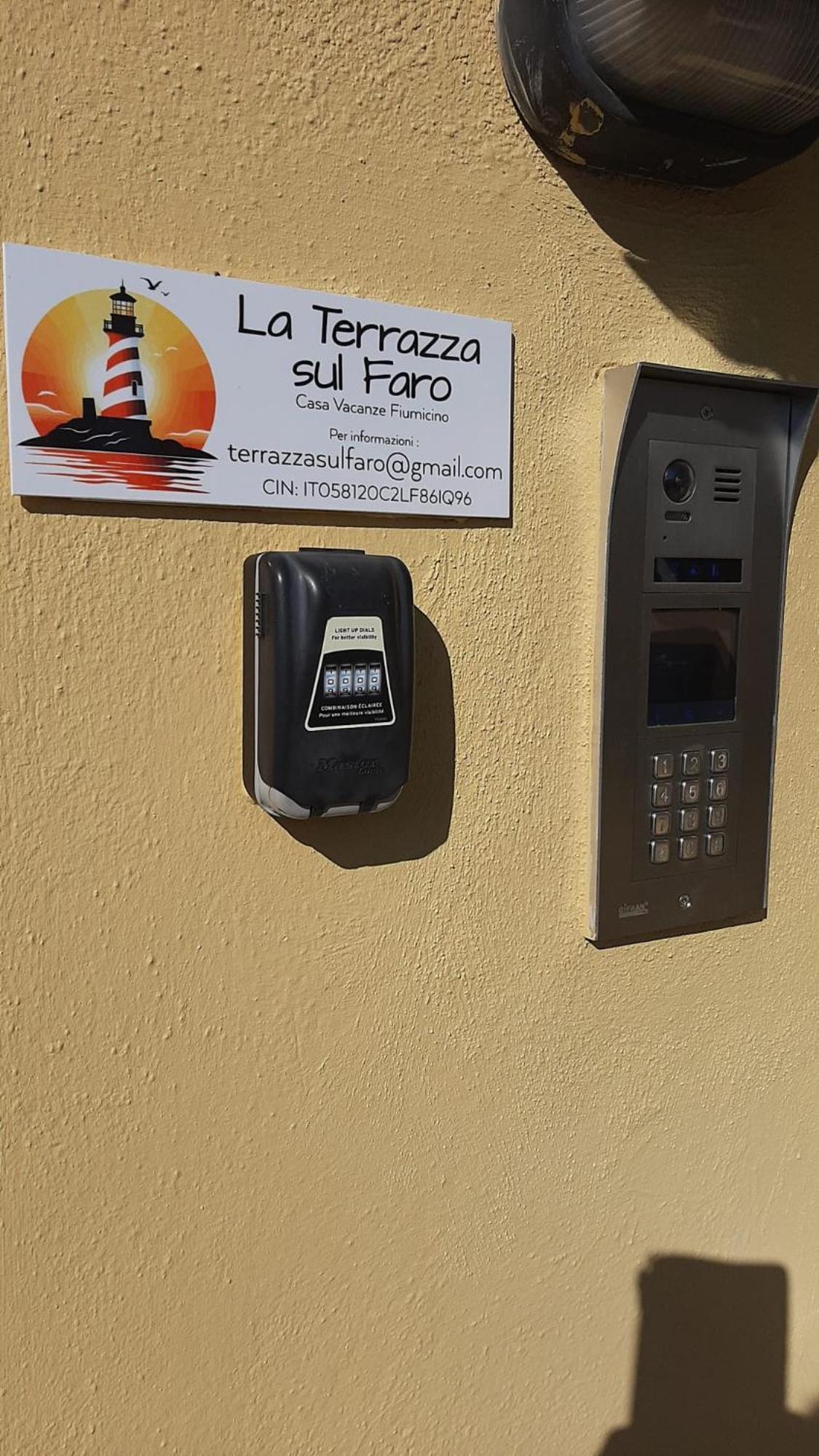 Apartamento La Terrazza Sul Faro Fiumicino Exterior foto
